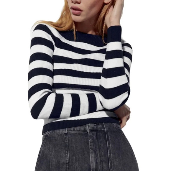 ZARA | Navy | KNIT SWEATER WITH OPEN BACK - Picture 5 of 10